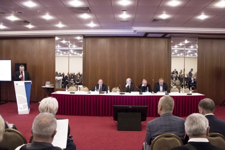 Правила саморегулирования, рейтингование, единые стандарты и СТО НОПРИЗ — в центре внимания предсъездовского форума...