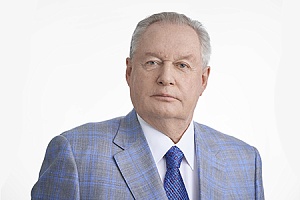 Председатель СПК Михаил Посохин поздравил коллег с Новым годом и Рождеством